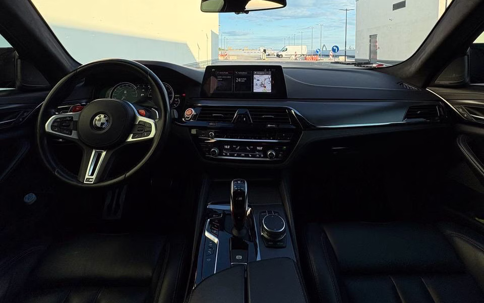 BMW M5 Competition Manhart — fotografie 8