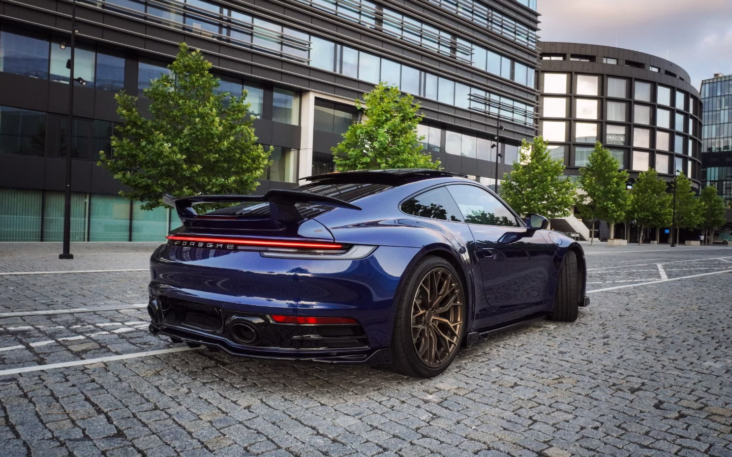 Porsche 911 Carrera RWD — fotografie 2