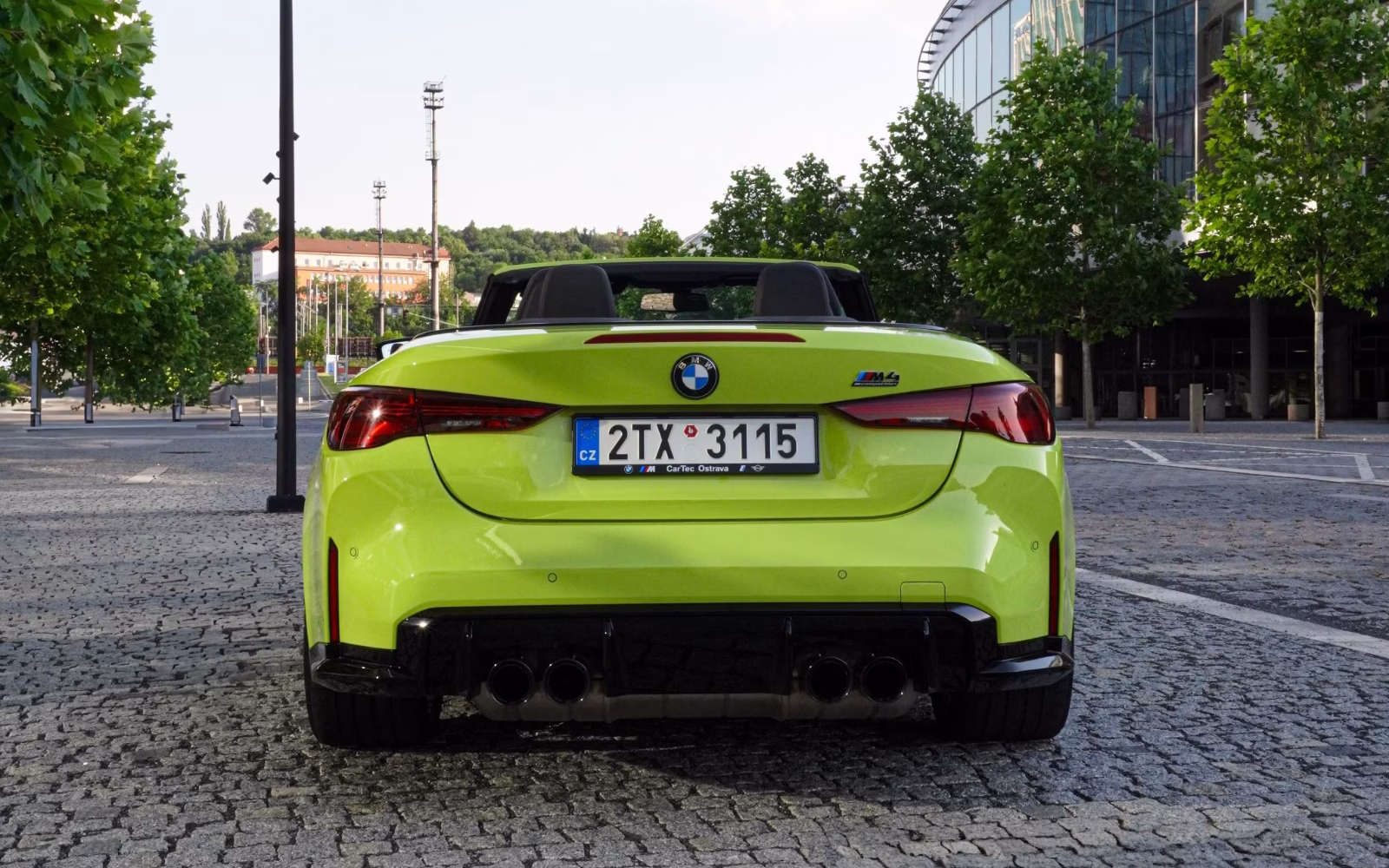BMW M4 Competition Cabrio G83 — fotografie 3