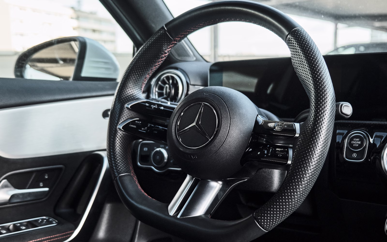 Mercedes-Benz A-Class AMG Line — fotografie 2